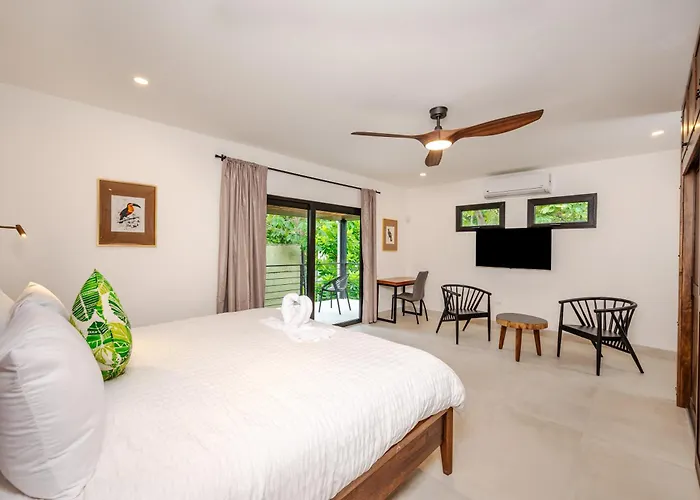 Modern New In Playa Close To Potrero (Guanacaste)